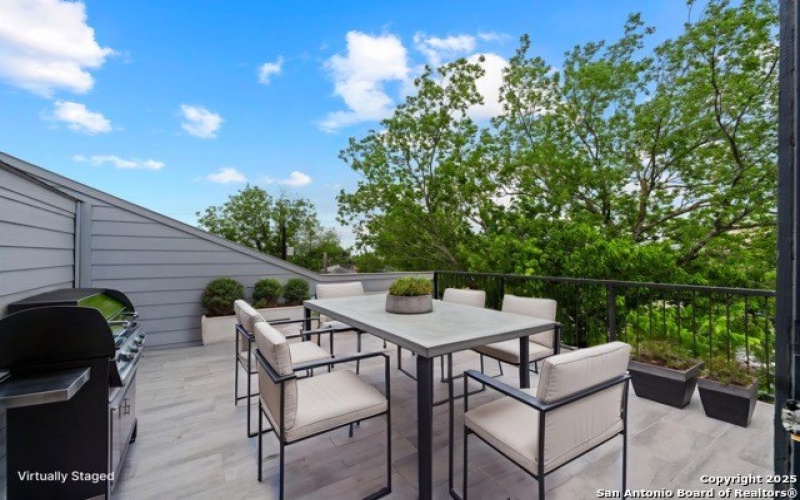 125 Dashiell, San Antonio, TX 78203, ,7 BathroomsBathrooms,Residential Multi Family,For Sale,125 Dashiell,1860713