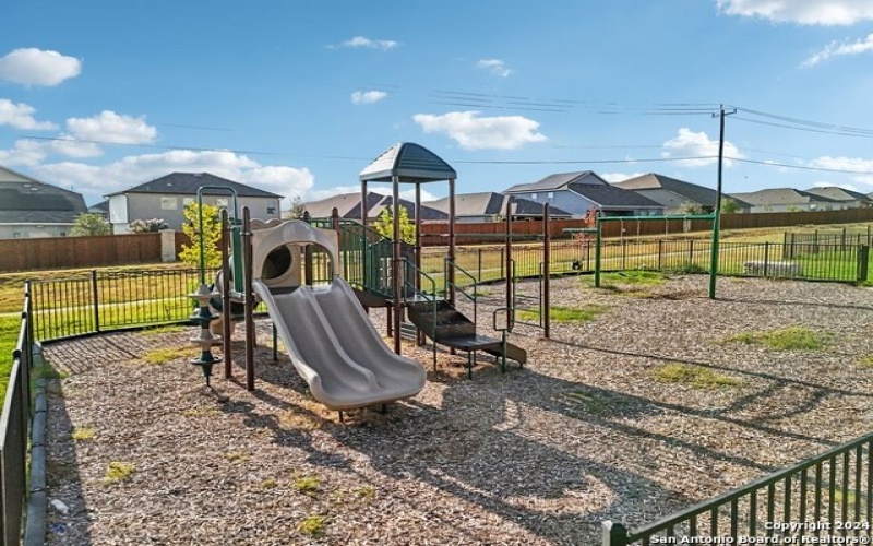 7525 Briarwood Pass, San Antonio, TX 78252, ,5 BathroomsBathrooms,Residential Multi Family,For Sale,7525 Briarwood Pass,1857419