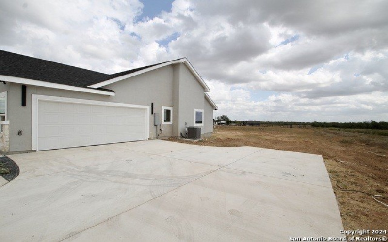 176 Hidden Ranch Ct, Floresville, TX 78114, 4 Bedrooms Bedrooms, ,2 BathroomsBathrooms,Residential,For Sale,176 Hidden Ranch Ct,1857645