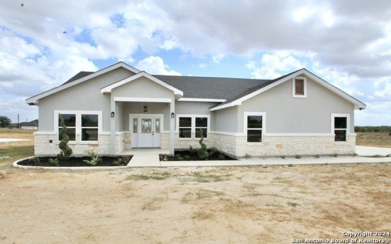 176 Hidden Ranch Ct, Floresville, TX 78114, 4 Bedrooms Bedrooms, ,2 BathroomsBathrooms,Residential,For Sale,176 Hidden Ranch Ct,1857645