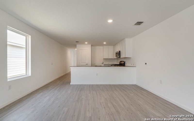 10707 Vesta Curve, San Antonio, TX 78224, 3 Bedrooms Bedrooms, ,2 BathroomsBathrooms,Residential,For Sale,10707 Vesta Curve,1857929