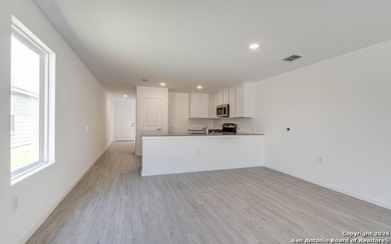 10707 Vesta Curve, San Antonio, TX 78224, 3 Bedrooms Bedrooms, ,2 BathroomsBathrooms,Residential,For Sale,10707 Vesta Curve,1857929