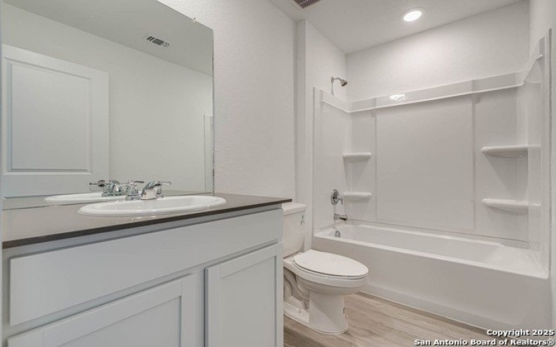 10707 Vesta Curve, San Antonio, TX 78224, 3 Bedrooms Bedrooms, ,2 BathroomsBathrooms,Residential,For Sale,10707 Vesta Curve,1857929