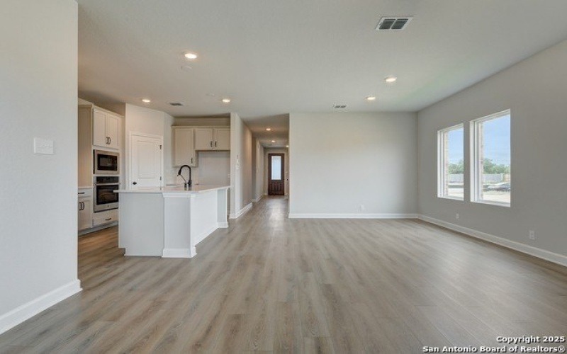 12841 Hill Plains Dr., Schertz, TX 78108, 4 Bedrooms Bedrooms, ,3 BathroomsBathrooms,Residential,For Sale,12841 Hill Plains Dr.,1858606