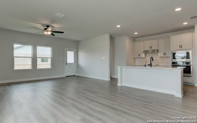 12841 Hill Plains Dr., Schertz, TX 78108, 4 Bedrooms Bedrooms, ,3 BathroomsBathrooms,Residential,For Sale,12841 Hill Plains Dr.,1858606