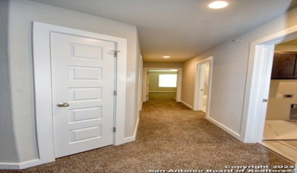 8318 Via Verona #102, San Antonio, TX 78227, 3 Bedrooms Bedrooms, ,2 BathroomsBathrooms,Residential Lease,For Rent,8318 Via Verona,1858638
