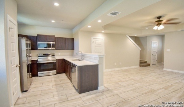 8318 Via Verona #102, San Antonio, TX 78227, 3 Bedrooms Bedrooms, ,2 BathroomsBathrooms,Residential Lease,For Rent,8318 Via Verona,1858638