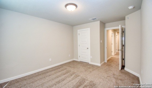 8318 Via Verona #102, San Antonio, TX 78227, 3 Bedrooms Bedrooms, ,2 BathroomsBathrooms,Residential Lease,For Rent,8318 Via Verona,1858638
