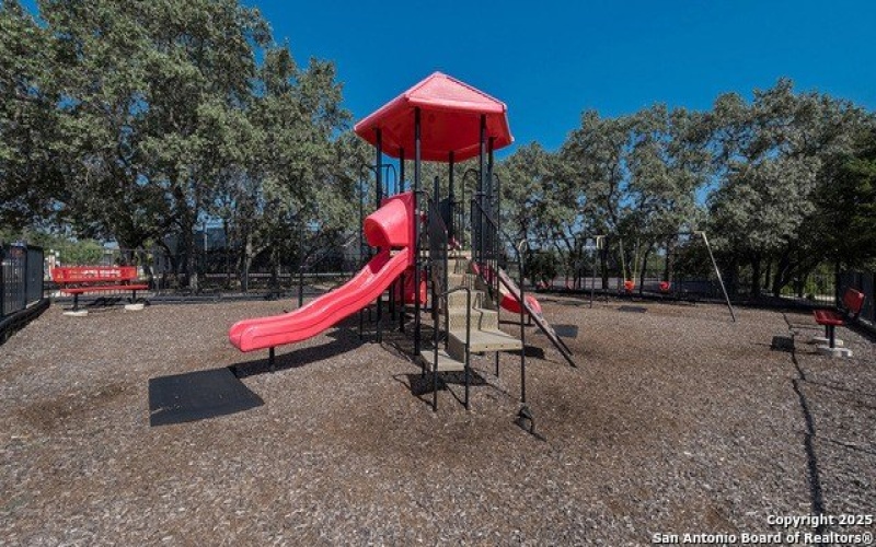 145 Ground Dove, San Antonio, TX 78253, 5 Habitaciones Habitaciones , ,3 BañosBaños,Residential,En Venta,145 Ground Dove,1858749