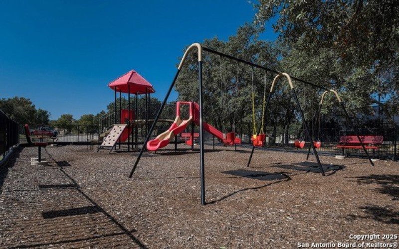 145 Ground Dove, San Antonio, TX 78253, 5 Habitaciones Habitaciones , ,3 BañosBaños,Residential,En Venta,145 Ground Dove,1858749