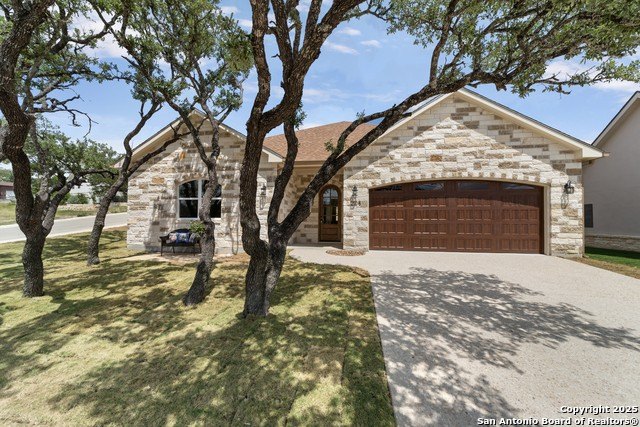 2108 Athens Ave, Kerrville, TX 78028, 3 Bedrooms Bedrooms, ,2 BathroomsBathrooms,Residential,For Sale,2108 Athens Ave,1858765