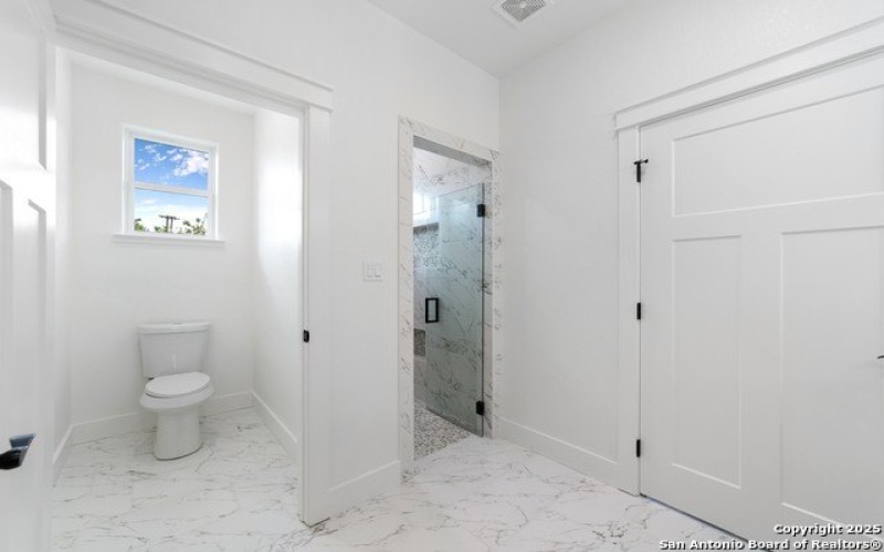 2108 Athens Ave, Kerrville, TX 78028, 3 Bedrooms Bedrooms, ,2 BathroomsBathrooms,Residential,For Sale,2108 Athens Ave,1858765