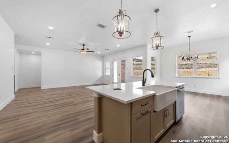 2108 Athens Ave, Kerrville, TX 78028, 3 Bedrooms Bedrooms, ,2 BathroomsBathrooms,Residential,For Sale,2108 Athens Ave,1858765