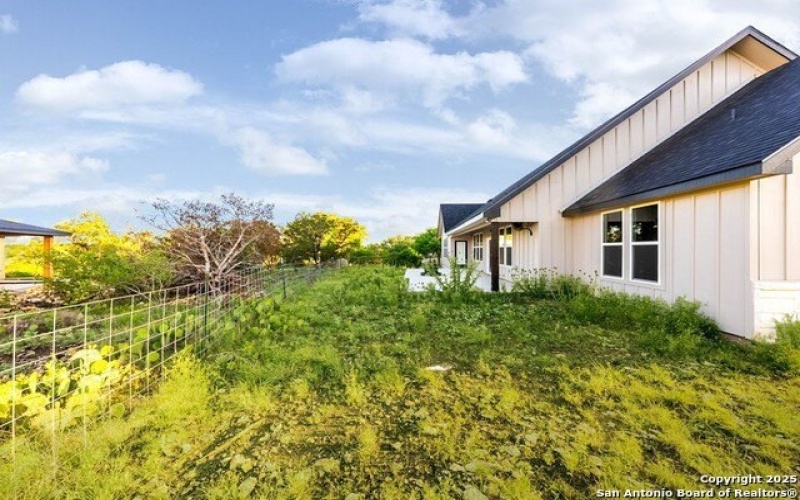 502 Sumack Dr W, Kerrville, TX 78028, 4 Bedrooms Bedrooms, ,2 BathroomsBathrooms,Residential,For Sale,502 Sumack Dr W,1861547