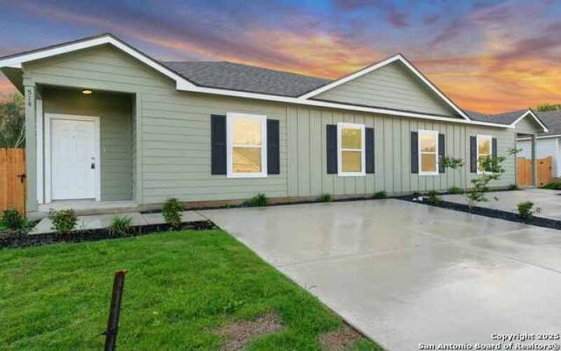 515 hudson, Seguin, TX 78155, 3 Bedrooms Bedrooms, ,2 BathroomsBathrooms,Residential Lease,For Rent,515 hudson,1864429