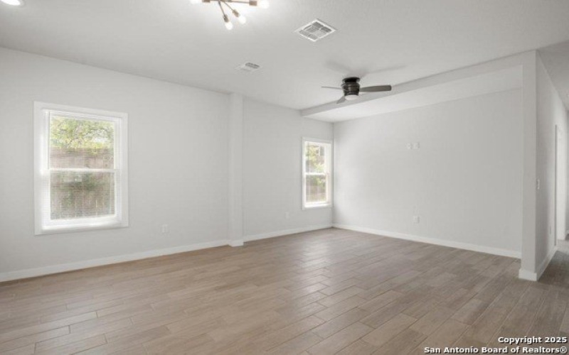 922 Dawson, San Antonio, TX 78202, 3 Habitaciones Habitaciones , ,2 BañosBaños,Residential Lease,En Alquiler,922 Dawson,1864488