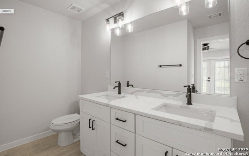 922 Dawson, San Antonio, TX 78202, 3 Habitaciones Habitaciones , ,2 BañosBaños,Residential Lease,En Alquiler,922 Dawson,1864488