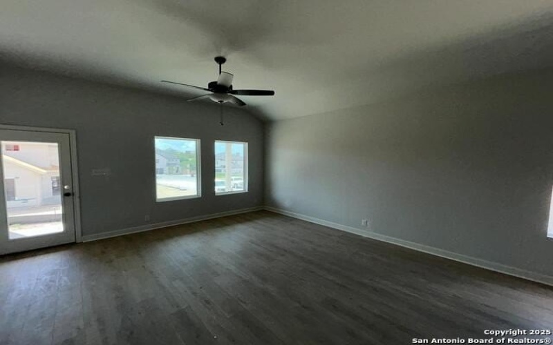 1356 Lockett Falls, San Antonio, TX 78245, 4 Habitaciones Habitaciones , ,2 BañosBaños,Residential,En Venta,1356 Lockett Falls,1864507