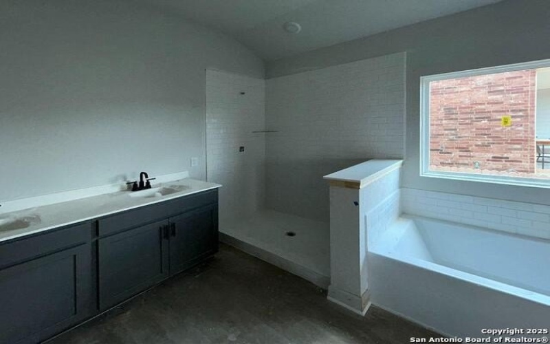 1356 Lockett Falls, San Antonio, TX 78245, 4 Habitaciones Habitaciones , ,2 BañosBaños,Residential,En Venta,1356 Lockett Falls,1864507