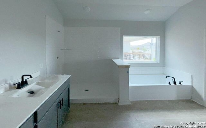 1356 Lockett Falls, San Antonio, TX 78245, 4 Habitaciones Habitaciones , ,2 BañosBaños,Residential,En Venta,1356 Lockett Falls,1864507