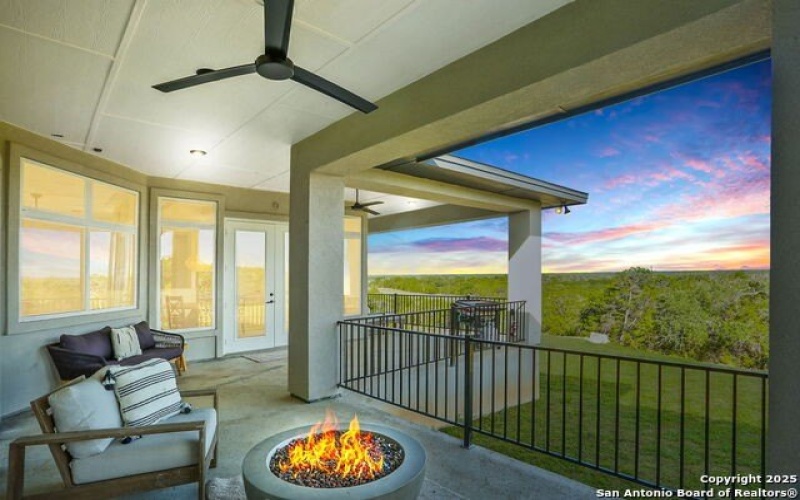 27006 Rocky Rim, San Antonio, TX 78266, 4 Bedrooms Bedrooms, ,5 BathroomsBathrooms,Residential,For Sale,27006 Rocky Rim,1864790