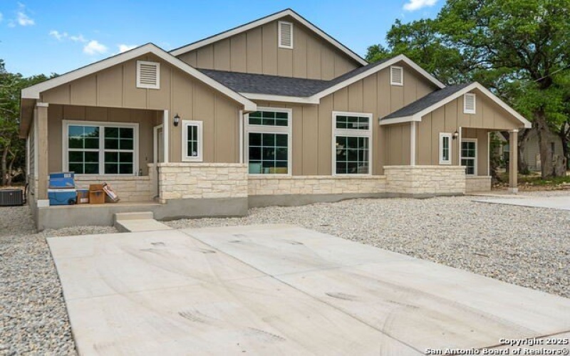 243 Sliprock DR, Canyon Lake, TX 78133, 2 Bedrooms Bedrooms, ,2 BathroomsBathrooms,Residential Lease,For Rent,243 Sliprock DR,1864920