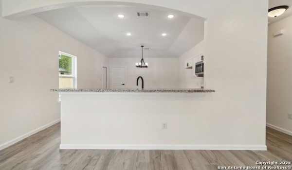 567 N San Horacio, San Antonio, TX 78228, 3 Bedrooms Bedrooms, ,2 BathroomsBathrooms,Residential,For Sale,567 N San Horacio,1863137