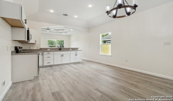 567 N San Horacio, San Antonio, TX 78228, 3 Bedrooms Bedrooms, ,2 BathroomsBathrooms,Residential,For Sale,567 N San Horacio,1863137