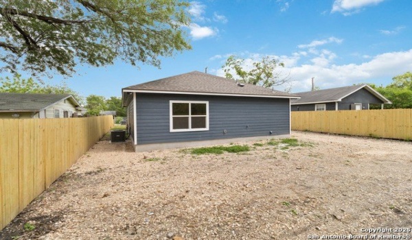 567 N San Horacio, San Antonio, TX 78228, 3 Bedrooms Bedrooms, ,2 BathroomsBathrooms,Residential,For Sale,567 N San Horacio,1863137