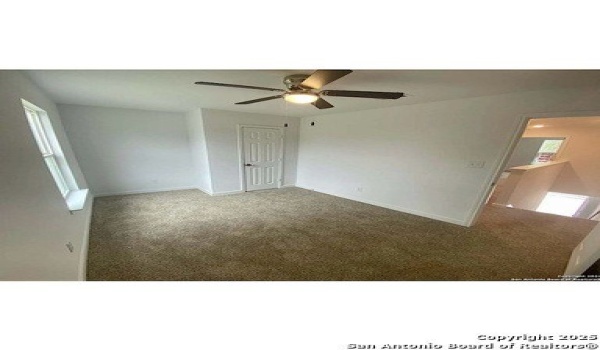 139 Huntington #101, San Antonio, TX 78207, 3 Bedrooms Bedrooms, ,2 BathroomsBathrooms,Residential Lease,For Rent,139 Huntington,1865428