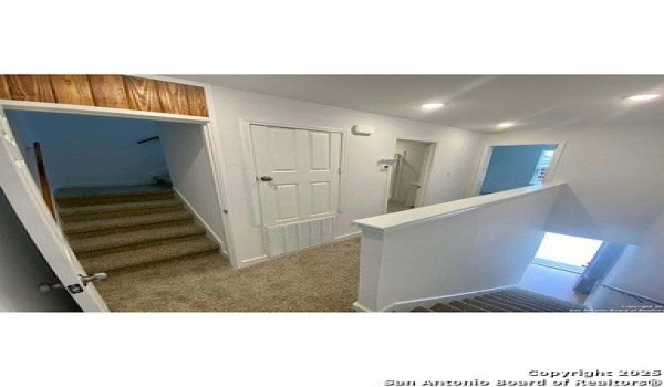 139 Huntington #101, San Antonio, TX 78207, 3 Bedrooms Bedrooms, ,2 BathroomsBathrooms,Residential Lease,For Rent,139 Huntington,1865428