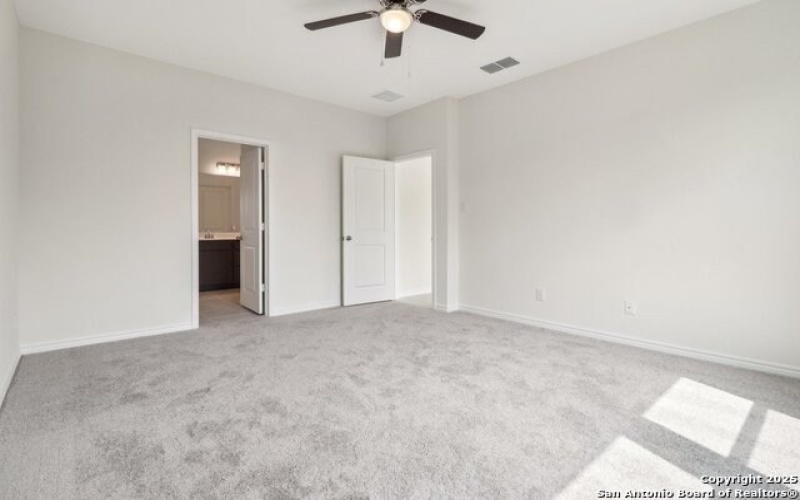 9406 Hinterlands, San Antonio, TX 78221, 3 Bedrooms Bedrooms, ,2 BathroomsBathrooms,Residential Lease,For Rent,9406 Hinterlands,1861997