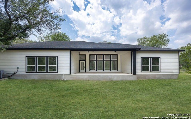 22802 Fawn Trail, Elmendorf, TX 78112, 4 Bedrooms Bedrooms, ,2 BathroomsBathrooms,Residential,For Sale,22802 Fawn Trail,1864234