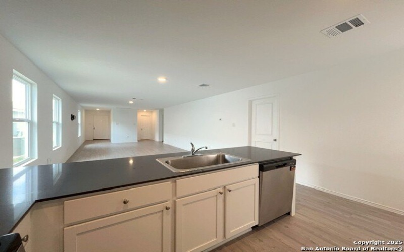 6954 Biotite Ridge, San Antonio, TX 78223, 3 Habitaciones Habitaciones , ,2 BañosBaños,Residential Lease,En Alquiler,6954 Biotite Ridge,1864255