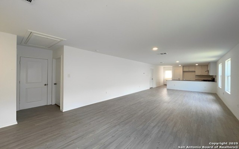 6954 Biotite Ridge, San Antonio, TX 78223, 3 Habitaciones Habitaciones , ,2 BañosBaños,Residential Lease,En Alquiler,6954 Biotite Ridge,1864255