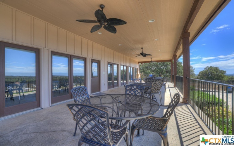 205 Foxwood Street, New Braunfels, TX 78130, 4 Habitaciones Habitaciones , ,3 BañosBaños,Residential,En Venta,205 Foxwood Street,540435