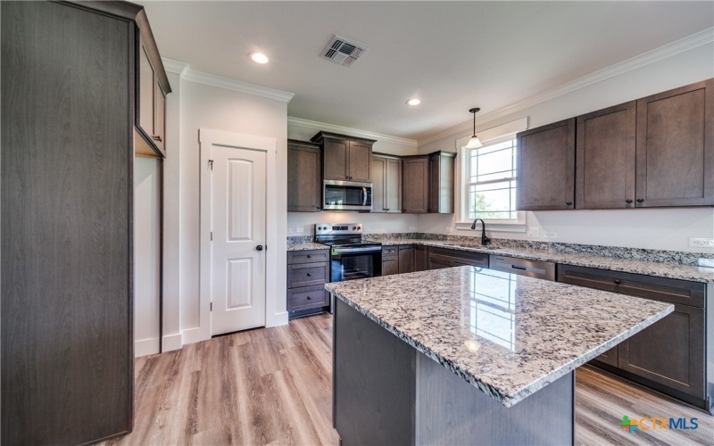 170 Lost Maples Way, Marion, TX 78124, 3 Habitaciones Habitaciones , ,2 BañosBaños,Residential,En Venta,170 Lost Maples Way,540452