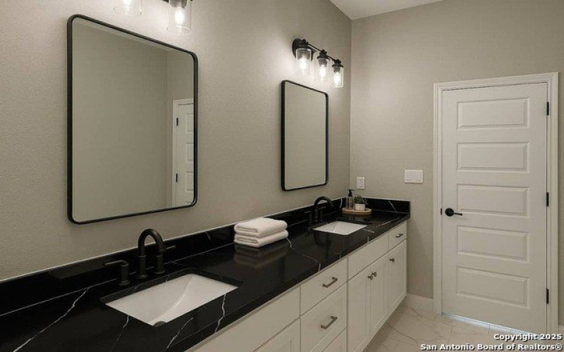 14987 Benton City, Von Ormy, TX 78073, 4 Habitaciones Habitaciones , ,3 BañosBaños,Residential,En Venta,14987 Benton City,1865936