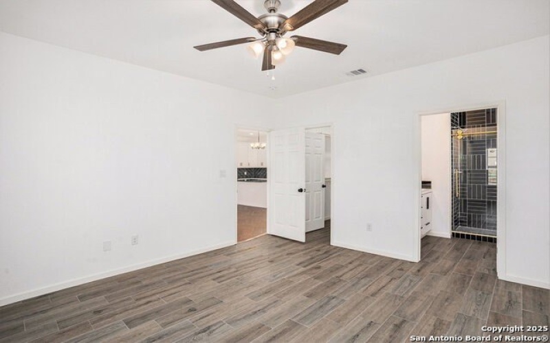 1615 N Guadalupe, Seguin, TX 78155, 3 Habitaciones Habitaciones , ,2 BañosBaños,Residential,En Venta,1615 N Guadalupe,1865700
