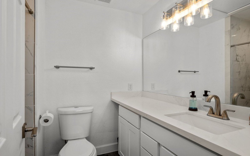 1600/1602 Clay Street, Brenham, TX 77833, 6 Bedrooms Bedrooms, ,7 BathroomsBathrooms,Residential,For Sale,1600/1602 Clay Street,142141