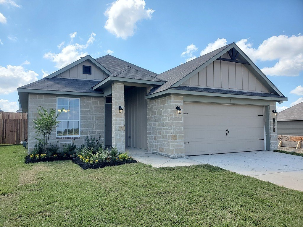 1410 Lake Ridge Drive, Brenham, TX 77833, 3 Bedrooms Bedrooms, ,2 BathroomsBathrooms,Residential,For Sale,1410 Lake Ridge Drive,147612