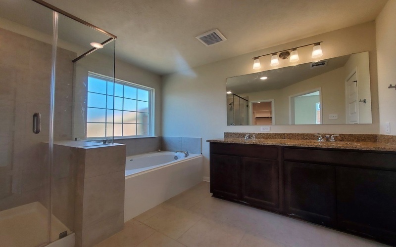 1410 Lake Ridge Drive, Brenham, TX 77833, 3 Bedrooms Bedrooms, ,2 BathroomsBathrooms,Residential,For Sale,1410 Lake Ridge Drive,147612