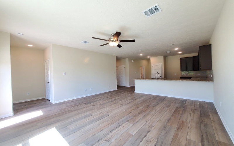 1410 Lake Ridge Drive, Brenham, TX 77833, 3 Bedrooms Bedrooms, ,2 BathroomsBathrooms,Residential,For Sale,1410 Lake Ridge Drive,147612