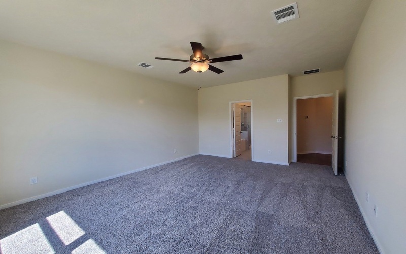 1412 Lake Ridge Drive, Brenham, TX 77833, 3 Bedrooms Bedrooms, ,2 BathroomsBathrooms,Residential,For Sale,1412 Lake Ridge Drive,148760