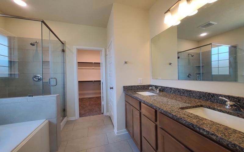 1412 Lake Ridge Drive, Brenham, TX 77833, 3 Bedrooms Bedrooms, ,2 BathroomsBathrooms,Residential,For Sale,1412 Lake Ridge Drive,148760