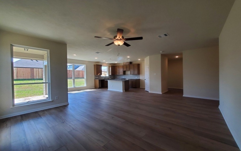1412 Lake Ridge Drive, Brenham, TX 77833, 3 Bedrooms Bedrooms, ,2 BathroomsBathrooms,Residential,For Sale,1412 Lake Ridge Drive,148760