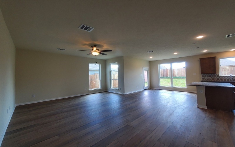 1412 Lake Ridge Drive, Brenham, TX 77833, 3 Bedrooms Bedrooms, ,2 BathroomsBathrooms,Residential,For Sale,1412 Lake Ridge Drive,148760