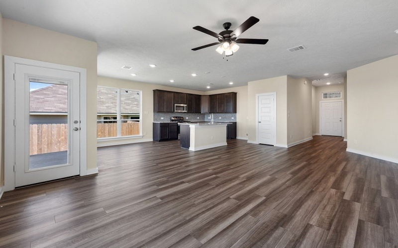 1445 Lake Ridge Drive, Brenham, TX 77833, 4 Habitaciones Habitaciones , ,2 BañosBaños,Residential,En Venta,1445 Lake Ridge Drive,148762