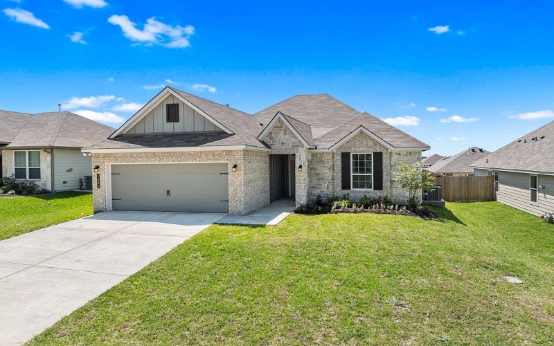 1445 Lake Ridge Drive, Brenham, TX 77833, 4 Habitaciones Habitaciones , ,2 BañosBaños,Residential,En Venta,1445 Lake Ridge Drive,148762