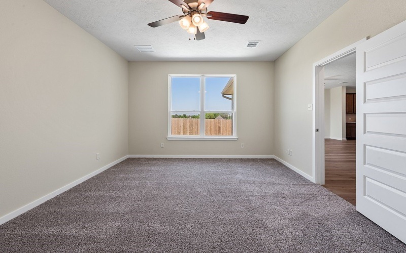 1447 Lake Ridge Drive, Brenham, TX 77833, 3 Bedrooms Bedrooms, ,2 BathroomsBathrooms,Residential,For Sale,1447 Lake Ridge Drive,148764